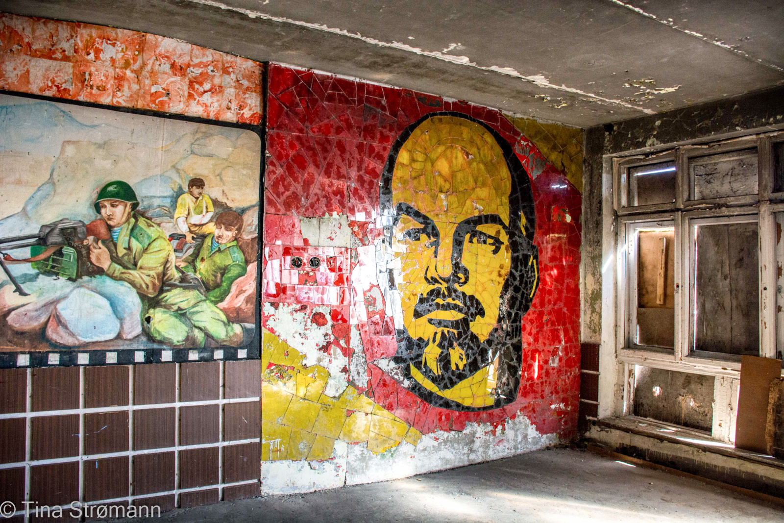 Kaserne, Lenin mosaik, Letland
